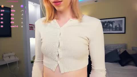 Lizz online show from November 5, 8:03 pm