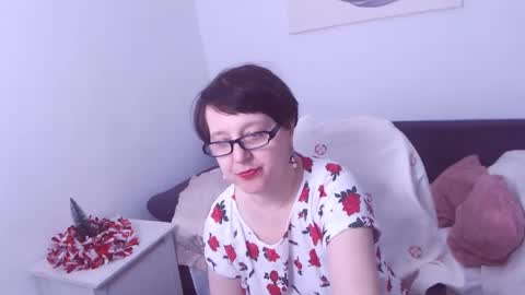 Christa online show from December 22, 3:44 pm
