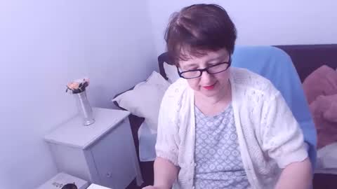 Christa online show from December 13, 8:25 pm