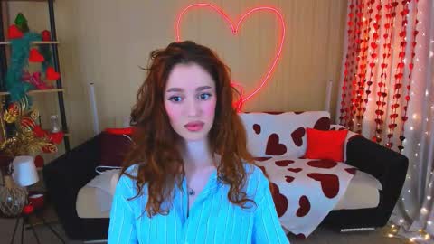 christinaconteeree online show from February 15, 12:04 pm