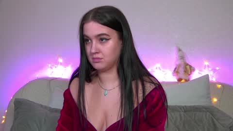 Christina online show from December 17, 4:45 am
