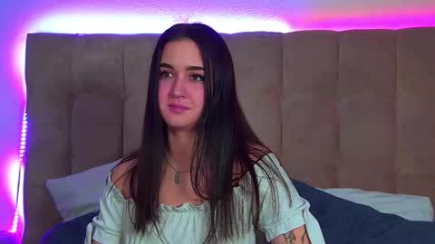 Snapshot of christinamilton chatting on September 30, 6:57 pm Christina online show from September 30, 6:57 pm