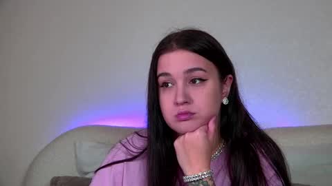 Snapshot of christinamilton chatting on October 21, 6:34 pm Christina online show from October 21, 6:34 pm