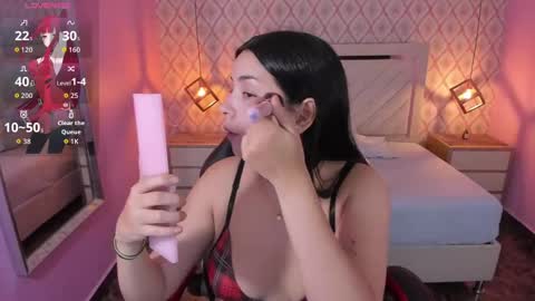 Snapshot of christy_teigen chatting on September 15, 7:32 pm CHRISTY  online show from September 15, 7:32 pm