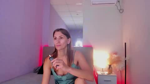 ChristyBrooks online show from September 9, 8:19 pm