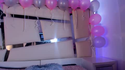 Snapshot of chrystal_jade chatting on October 21, 1:37 pm instagram chrystaljade.1 online show from October 21, 1:37 pm