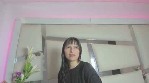 instagram chrystaljade.1 online show from December 19, 1:40 pm