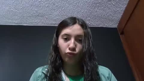 Snapshot of chubby_vaniie_ chatting on March 5, 4:35 pm Vanesa online show from March 5, 4:35 pm
