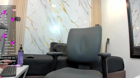 ...   ... online show from February 26, 11:48 pm