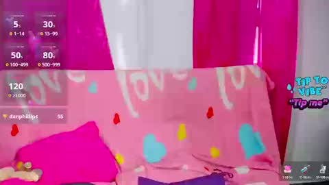 Snapshot of ciaraasweet chatting on September 25, 4:50 pm Ciara  online show from September 25, 4:50 pm