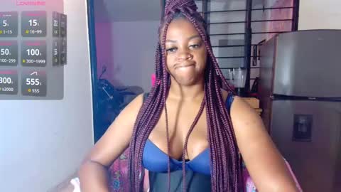 Snapshot of ciaraebonyxxx chatting on October 25, 9:39 am ciaraebonyxxx online show from October 25, 9:39 am
