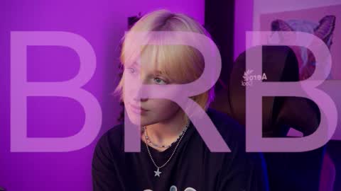 Snapshot of cinbellamy chatting on October 14, 5:10 am Cin Bellamy online show from October 14, 5:10 am