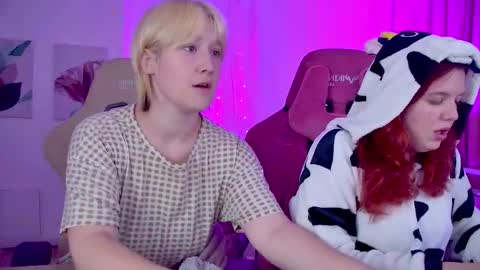 Snapshot of cinbellamy chatting on September 28, 2:18 am Cin Bellamy online show from September 28, 2:18 am