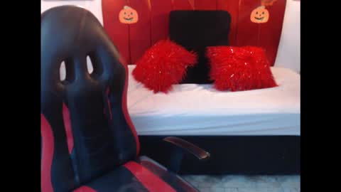 Snapshot of cindysweet_1 chatting on November 1, 5:06 pm Cindy online show from November 1, 5:06 pm