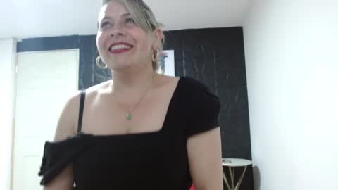 cinthia1609 online show from January 31, 7:29 pm
