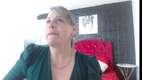 cinthia1609 online show from January 15, 7:01 pm