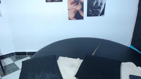 Cinthya online show from November 20, 6:42 pm