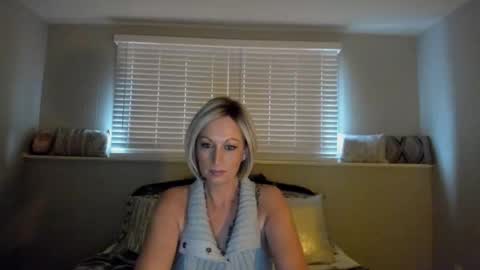 CJ x Monroe online show from March 22, 8:37 pm