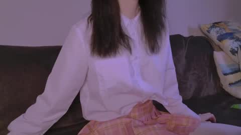 Claire Bennett online show from April 12, 1:19 am