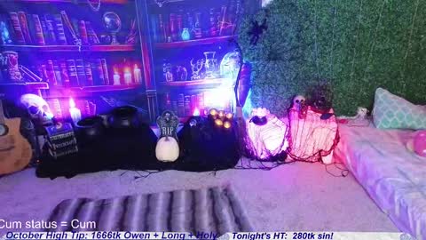 Snapshot of claireity chatting on October 5, 3:22 am Claire online show from October 5, 3:22 am