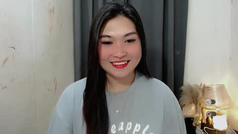 Snapshot of clairewntr_ chatting on October 24, 1:40 pm CLAIRE online show from October 24, 1:40 pm