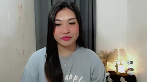 Snapshot of clairewntr_ chatting on September 25, 6:12 am CLAIRE online show from September 25, 6:12 am