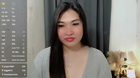 Snapshot of clairewntr_ chatting on October 25, 1:41 pm CLAIRE online show from October 25, 1:41 pm