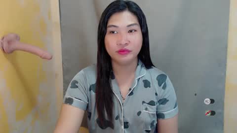 CLAIRE online show from December 17, 3:39 am