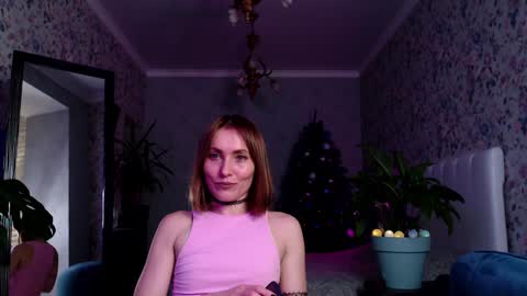 Clara online show from December 17, 7:15 pm