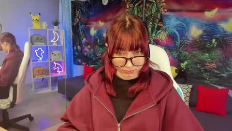 clarabenson online show from November 8, 7:19 pm