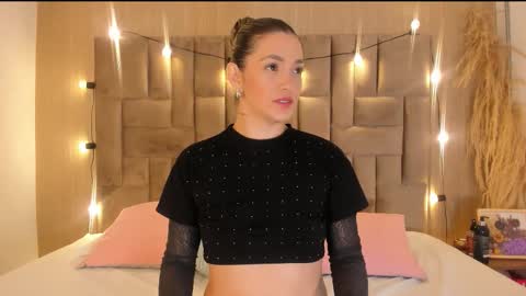 Clara del mar online show from December 4, 10:28 am