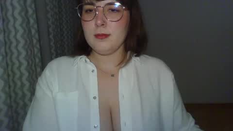 Clara online show from April 15, 7:58 pm