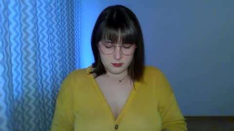 Clara online show from April 11, 4:32 pm