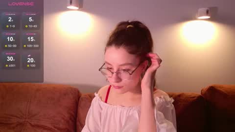 Cassy Classy online show from February 5, 2:20 pm