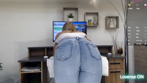 Deea xxx online show from January 31, 1:33 am