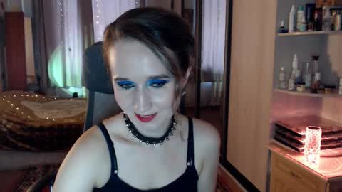 classyinna online show from October 24, 8:43 am