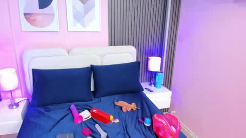 clauwdeen  wolf online show from April 1, 8:06 pm