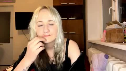 Jenny online show from November 17, 7:03 pm