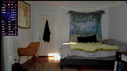 Snapshot of cleo_cam chatting on February 18, 7:43 pm Cleo Schedule Updates online show from February 18, 7:43 pm