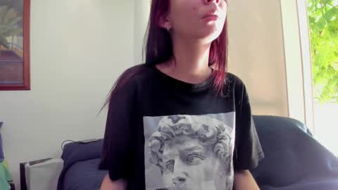 Snapshot of cleowhite_ chatting on October 25, 6:15 pm cleowhite_ online show from October 25, 6:15 pm