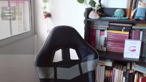 Clitia online show from December 22, 3:59 pm