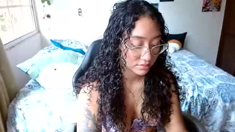Clitia online show from July 16, 8:35 pm