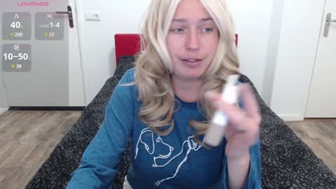 Syl  online show from January 5, 2:41 pm