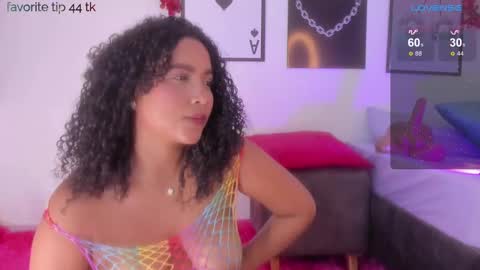 Snapshot of cloe_25 chatting on February 9, 12:08 am cloe_25 online show from February 9, 12:08 am