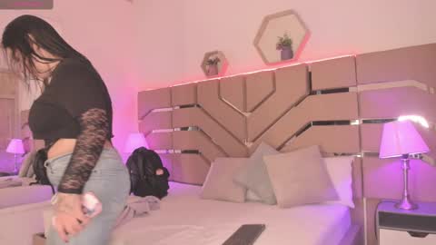 Cloe Online de 600 a 1400 online show from September 30, 11:16 am