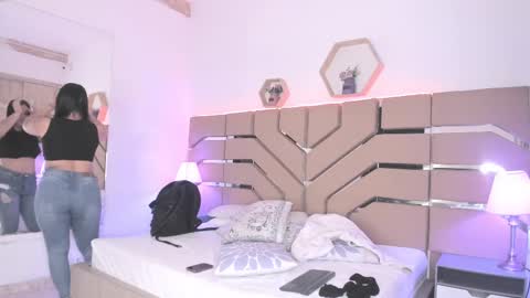 Cloe Online de 600 a 1400 online show from March 2, 11:41 am