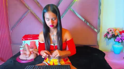 CloeMorenti  online show from November 15, 5:03 pm