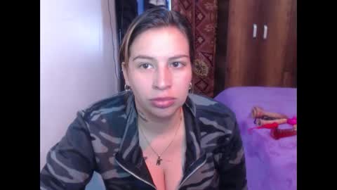 cloepregnant25 online show from February 26, 3:55 pm