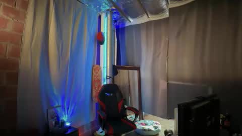 CloudEevee online show from September 28, 7:36 am