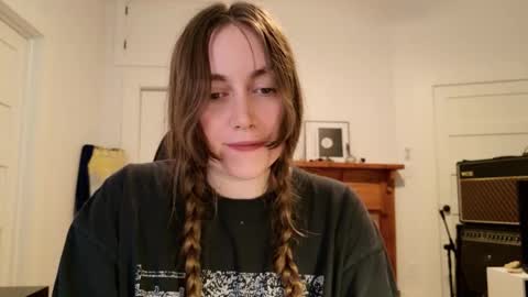 Clover online show from November 20, 3:29 am